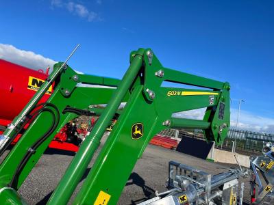 John Deere 603M Loader