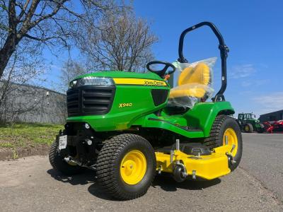 John Deere X940