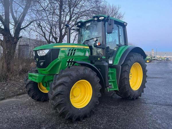 John Deere 6130M