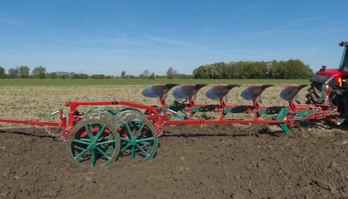 Double Trailed Soil Packer